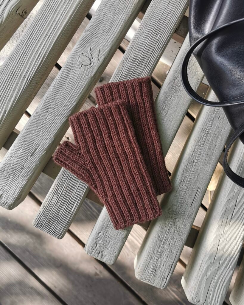 Varenna mittens